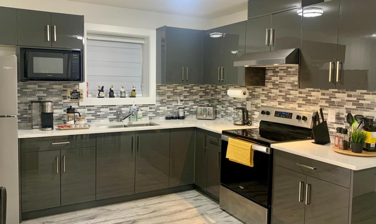 Luxurious & Stylish Two Bedroom Suite, Full Kitchen, Close To Vancouver Delta Kültér fotó